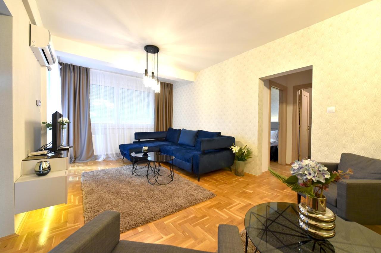 Sky Lux Apartman Gornji Milanovac Exterior foto